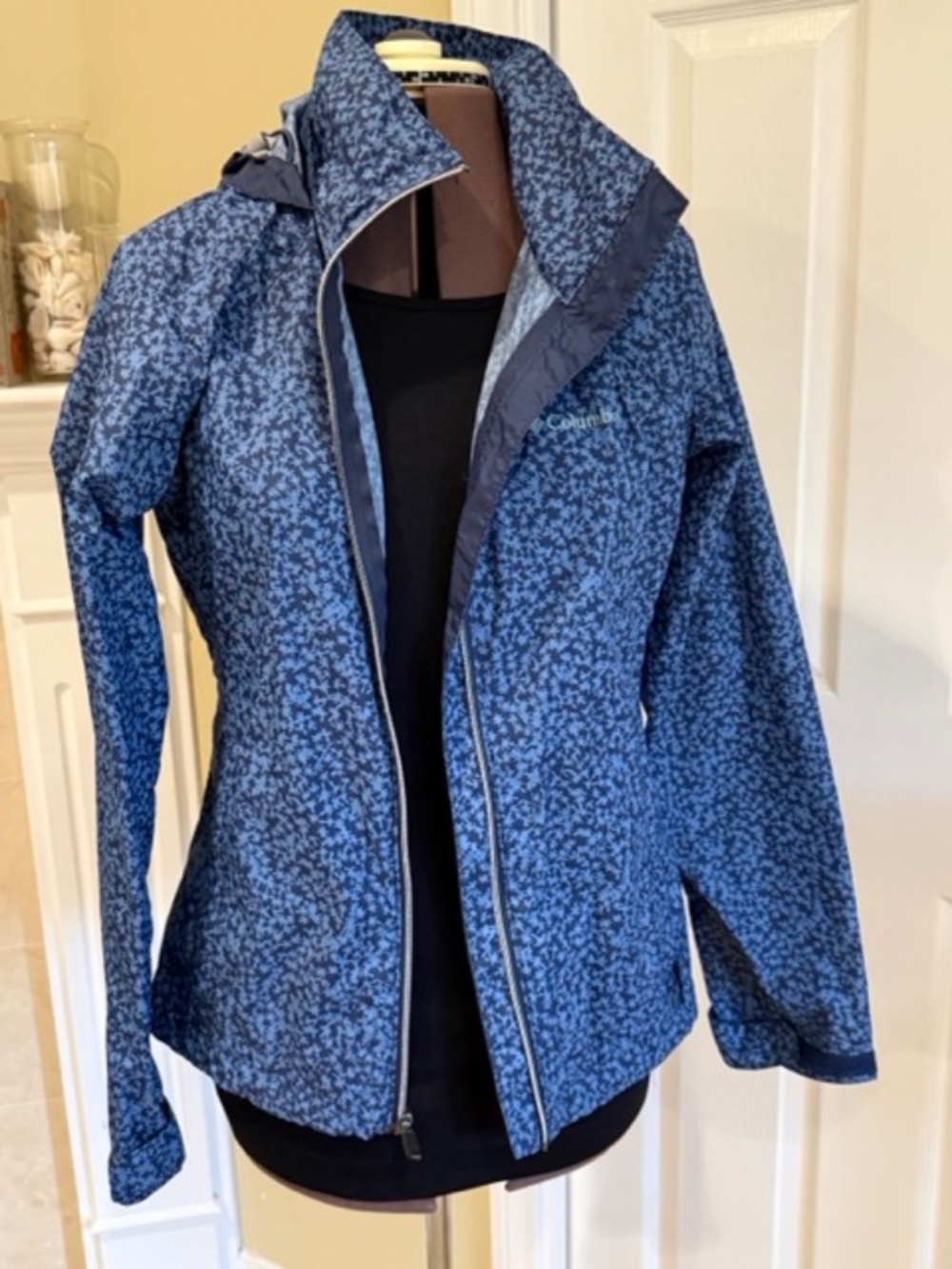 Columbia Blue Print Lightweight Hooded Rain Jacket Size M